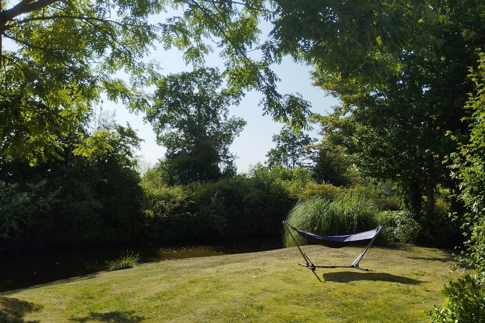 Garten mit Hängematte